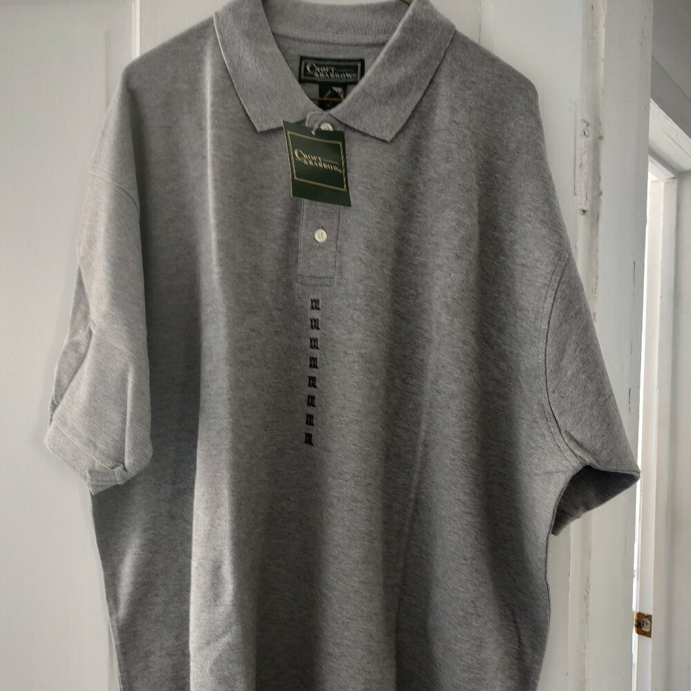 grey polo shirt